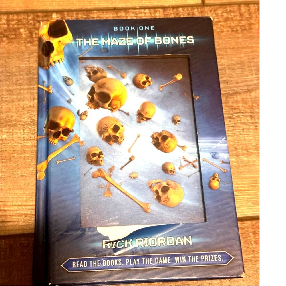 The 39 Clues Book 1: The Maze of Bones by Rick Riordan Hardcover